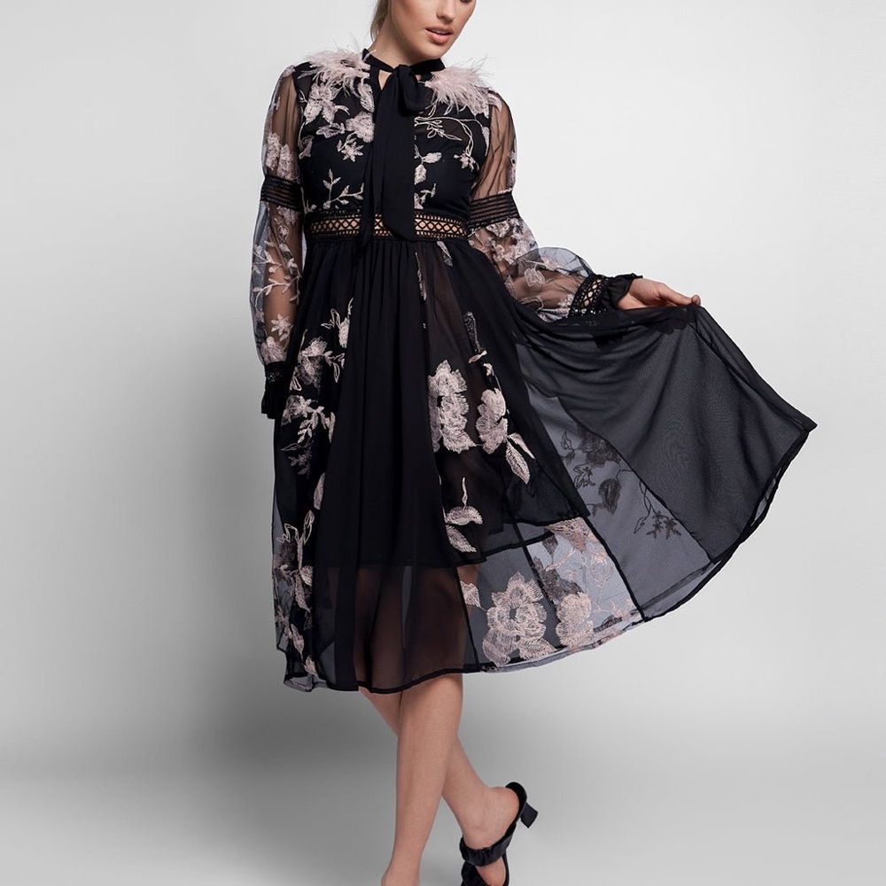 Chic Black Floral Midi Dress